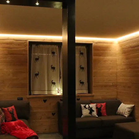 La Petite Maison D'erika Apartmán Aosta