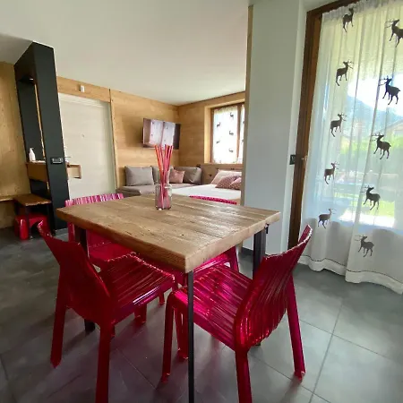 La Petite Maison D'erika Apartmán *